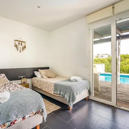 Villa Elegant In With Harbour Views, Menorca