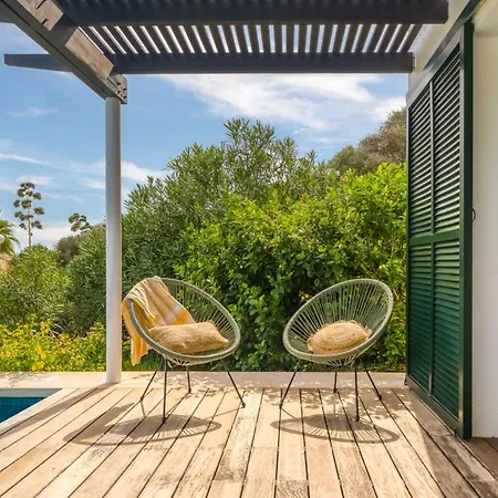 Villa Elegant In With Harbour Views, Menorca *