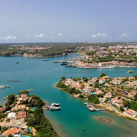 Elegant In With Harbour Views, Menorca Cala Llonga (Menorca)